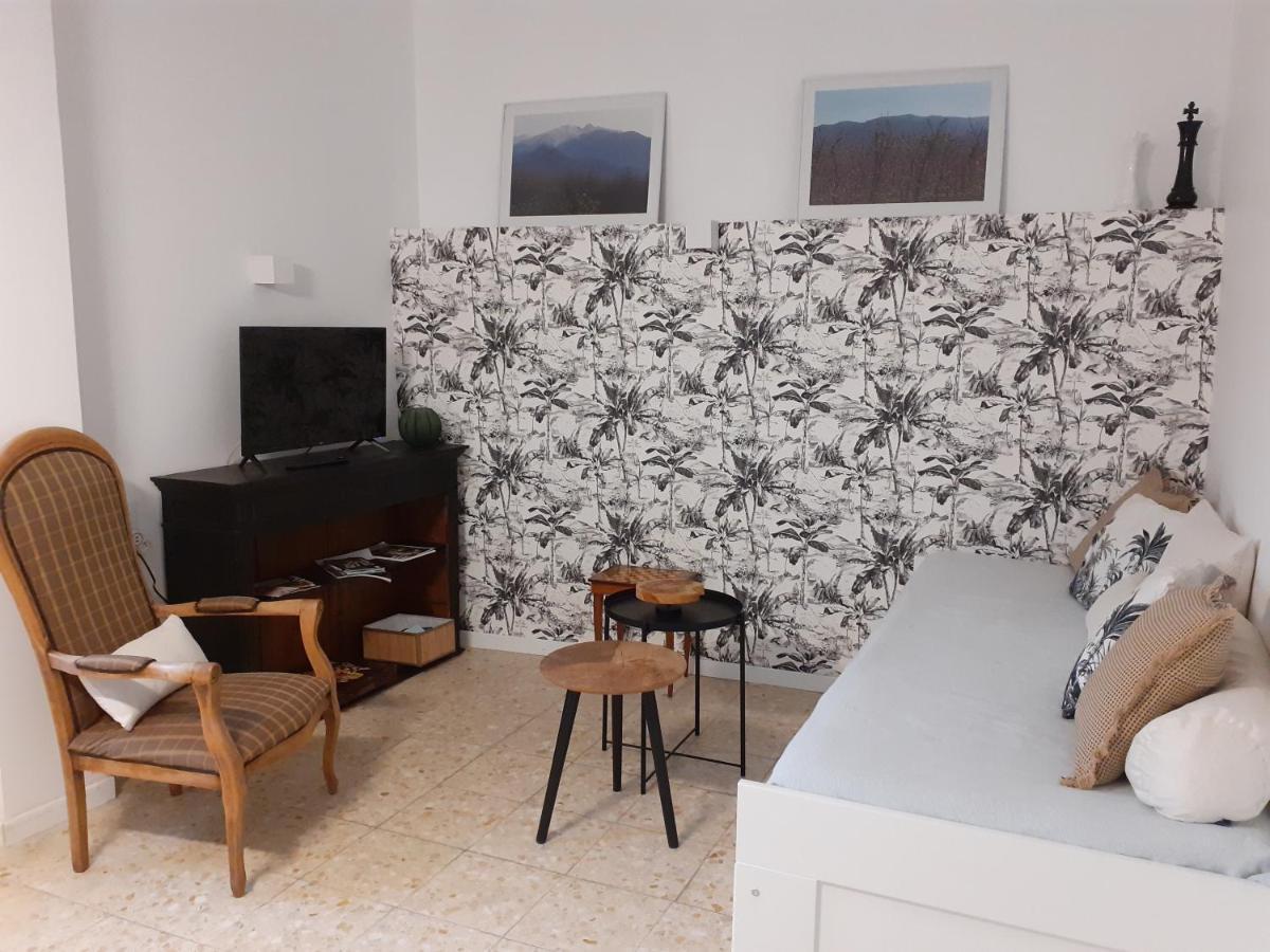 Agreable Maison De Village Avec Terrasse Vinca Eksteriør bilde